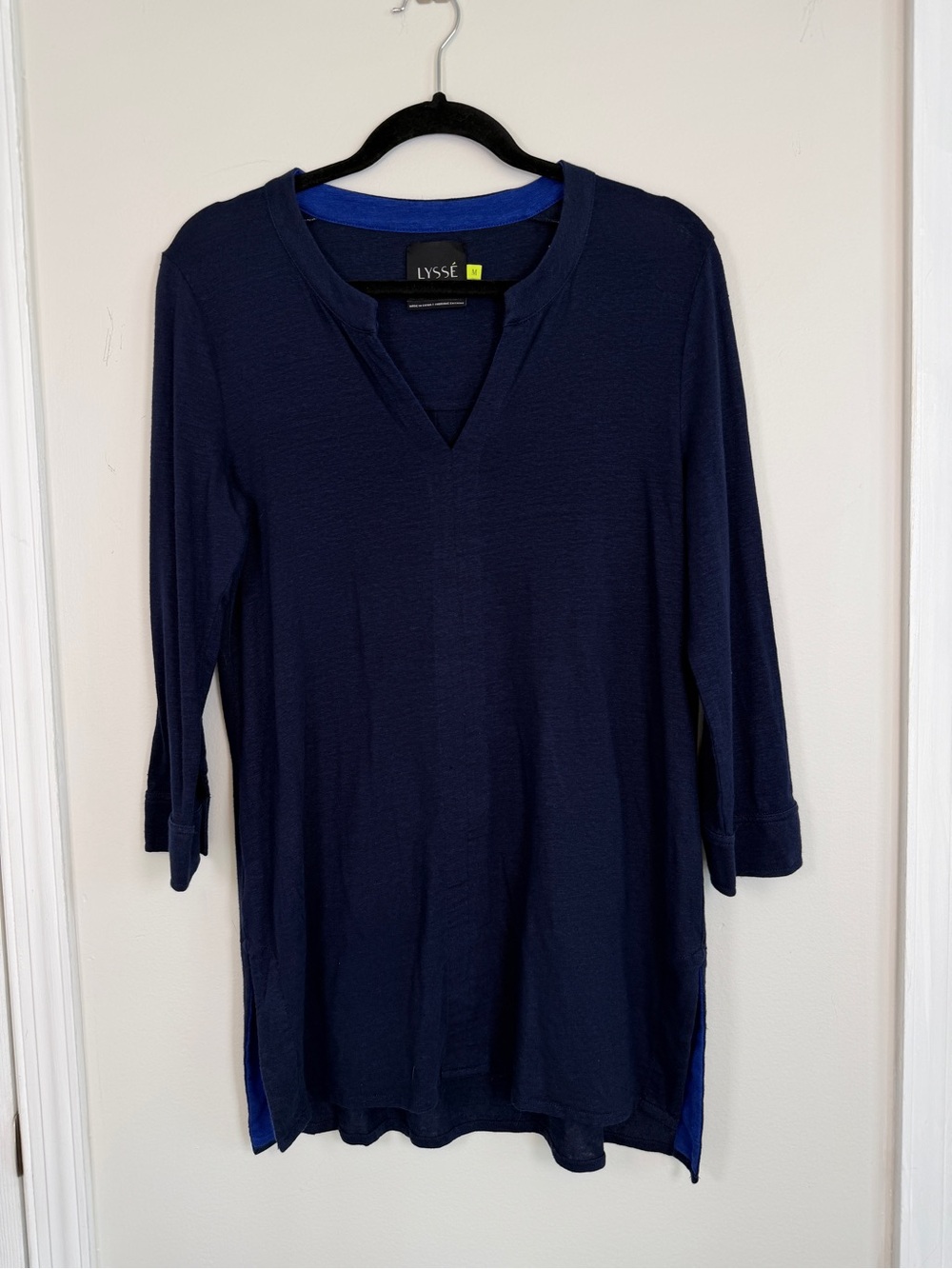 Lyssé Linen V Neck Tunic Top M Navy Blue Long Sleeve Stretch Linen